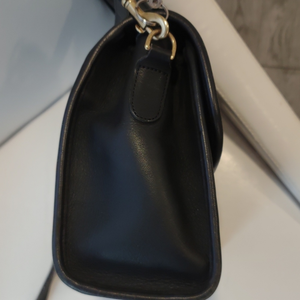 COACH WILLIS LEATHER HANDBAG.💼👛👜 - Picture 8 of 11